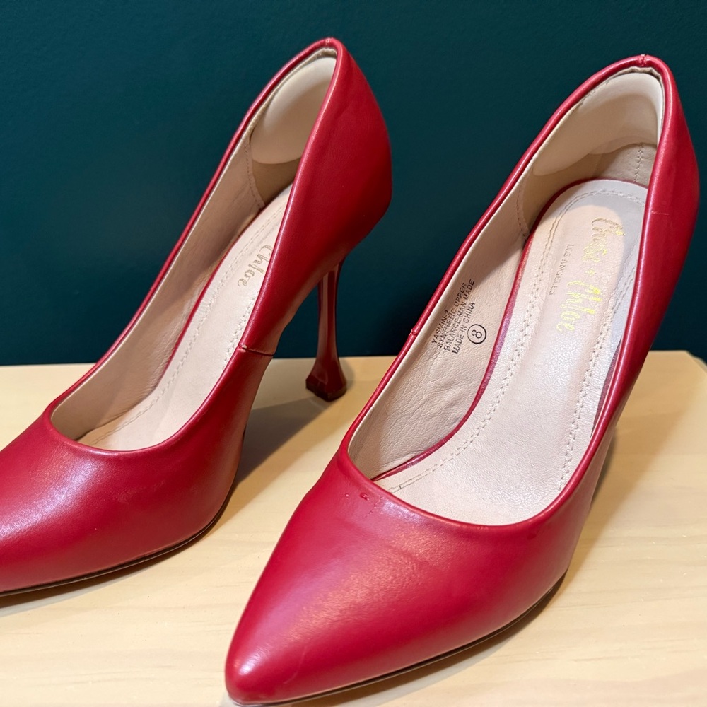 Chase + Chloe Bold Red Heels - Picture 4 of 7